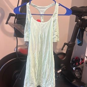 Lululemon workout tank